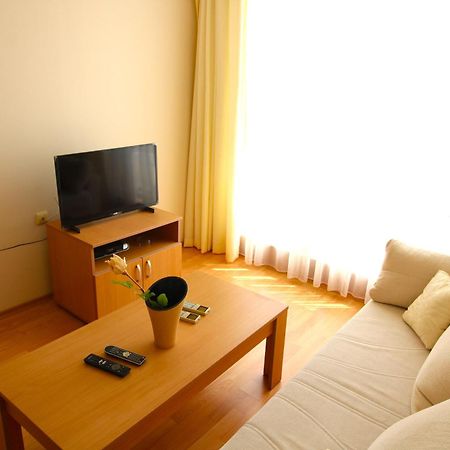 Fort Noks - Menada Apartments Sveti Vlas Buitenkant foto