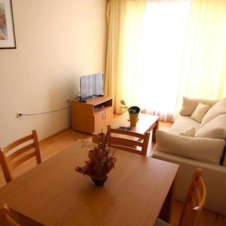 Fort Noks - Menada Apartments Sveti Vlas Buitenkant foto