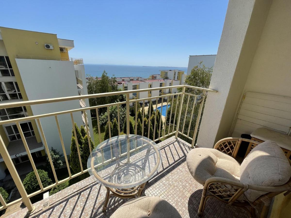 Fort Noks - Menada Apartments Sveti Vlas Buitenkant foto