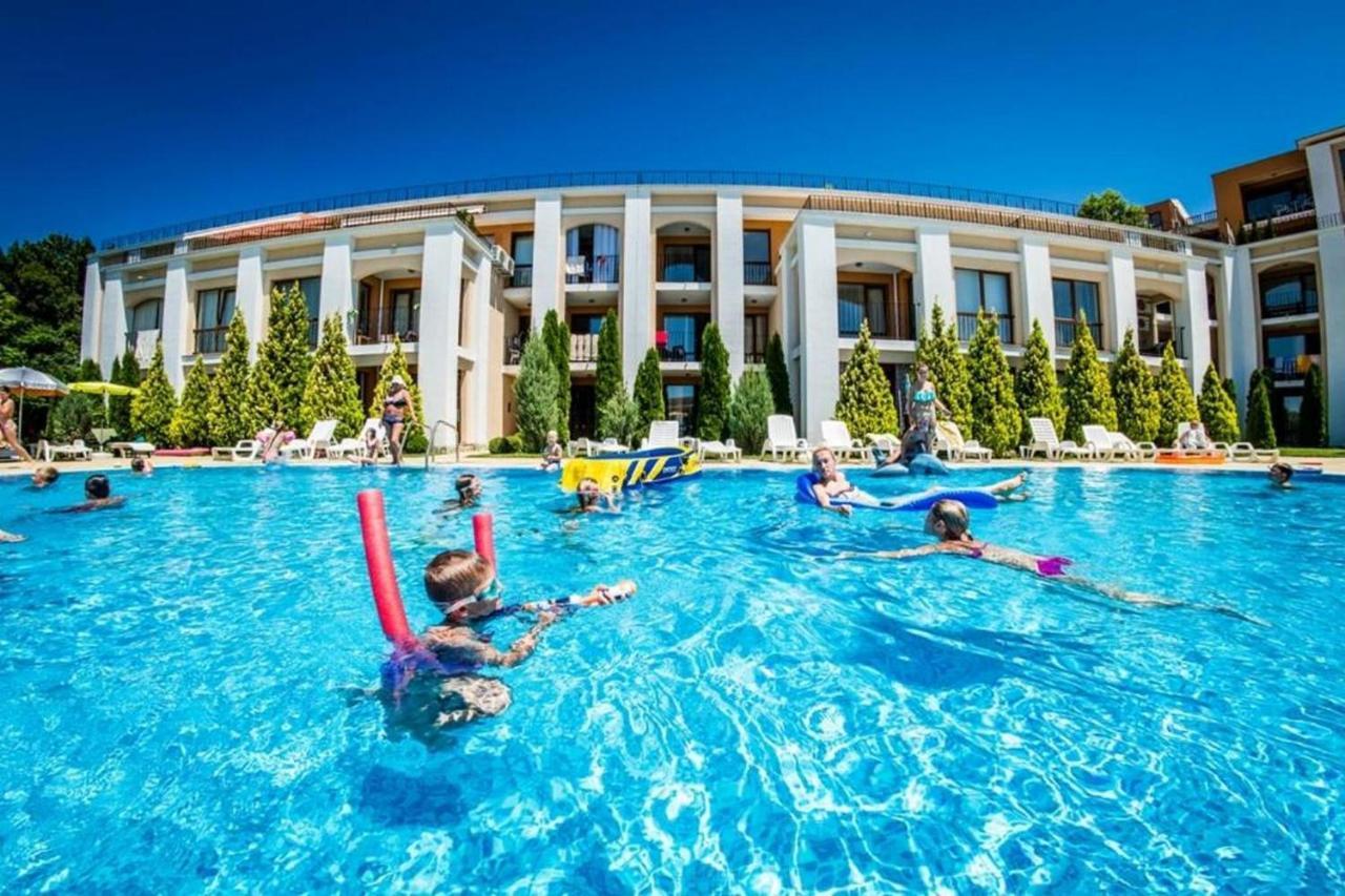 Fort Noks - Menada Apartments Sveti Vlas Buitenkant foto