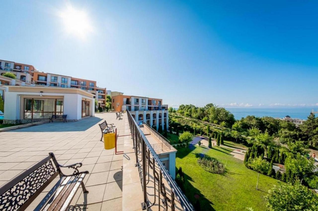 Fort Noks - Menada Apartments Sveti Vlas Buitenkant foto