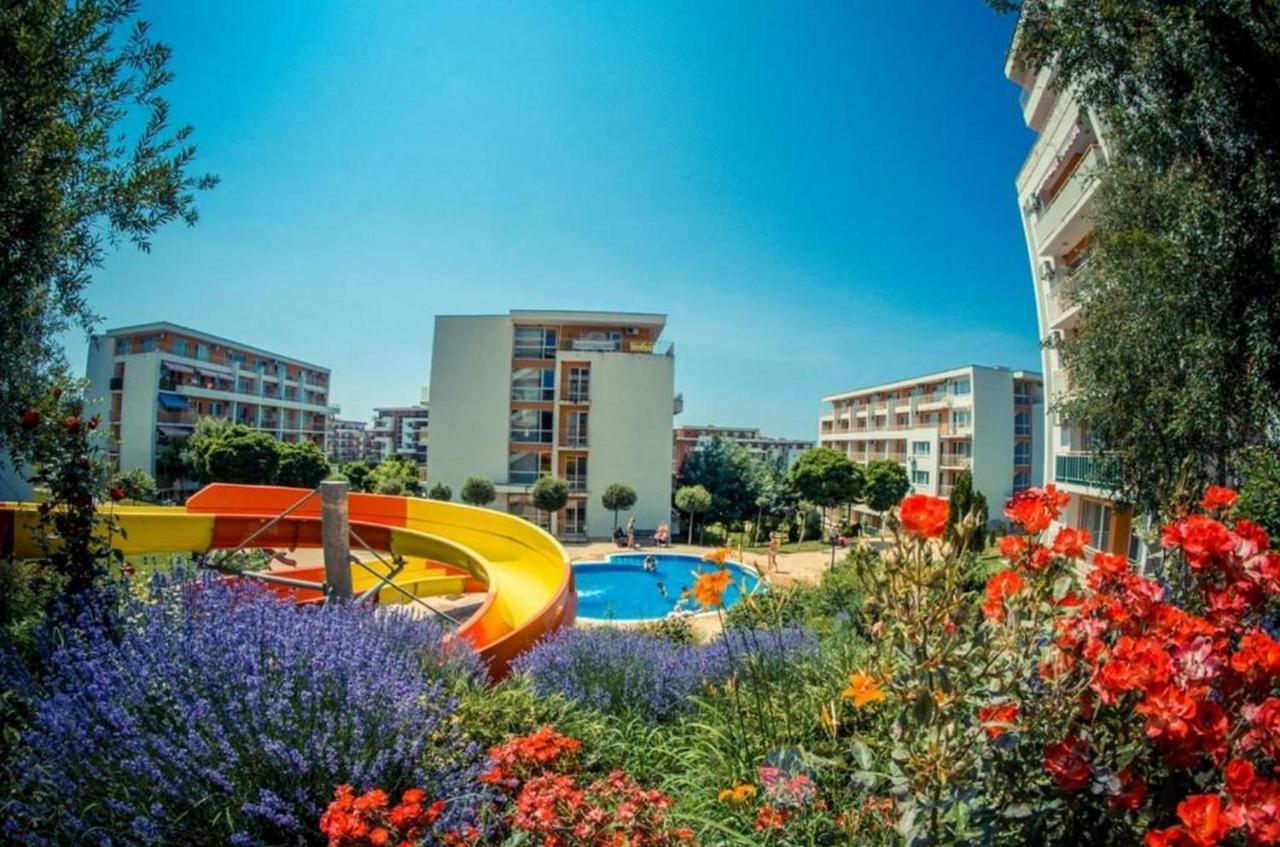 Fort Noks - Menada Apartments Sveti Vlas Buitenkant foto