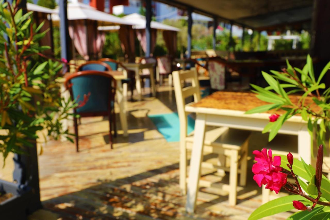 Fort Noks - Menada Apartments Sveti Vlas Buitenkant foto