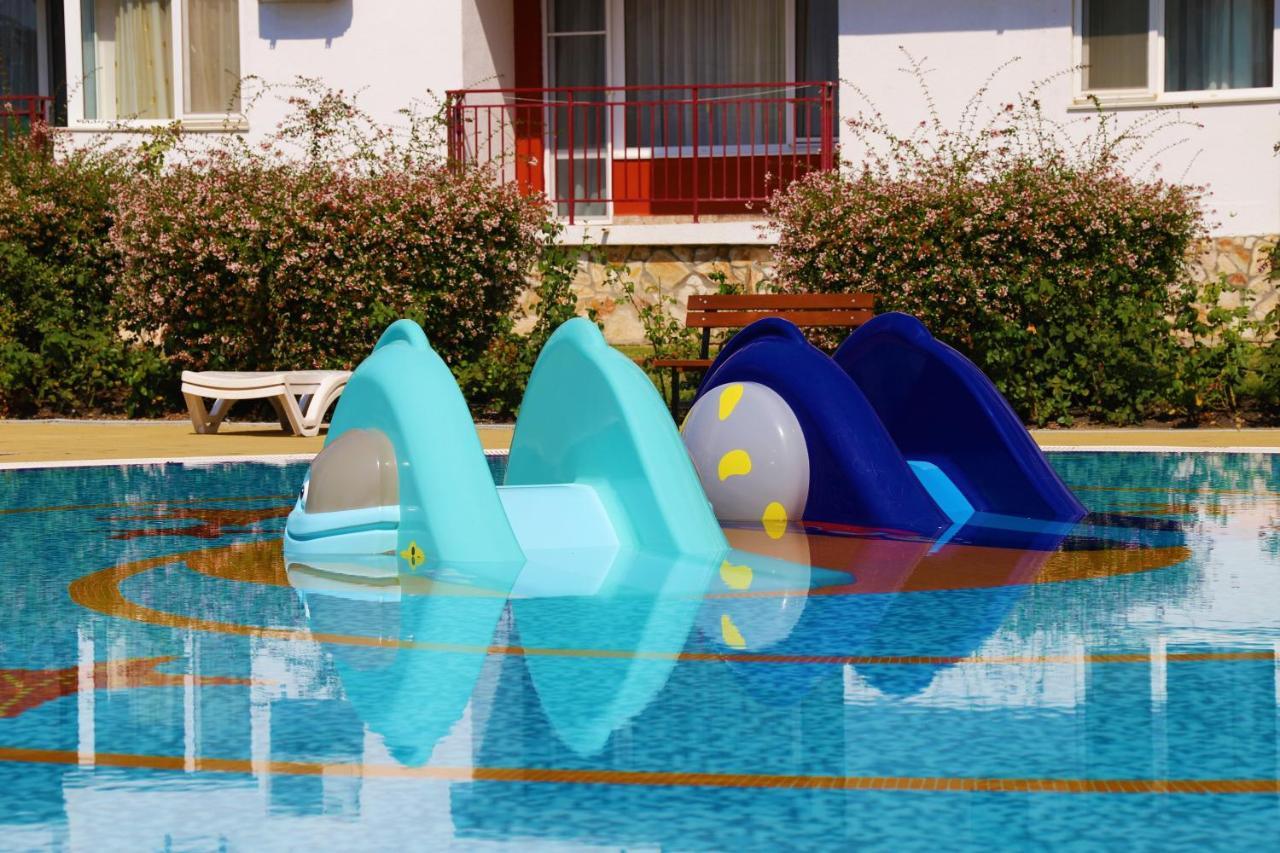 Fort Noks - Menada Apartments Sveti Vlas Buitenkant foto