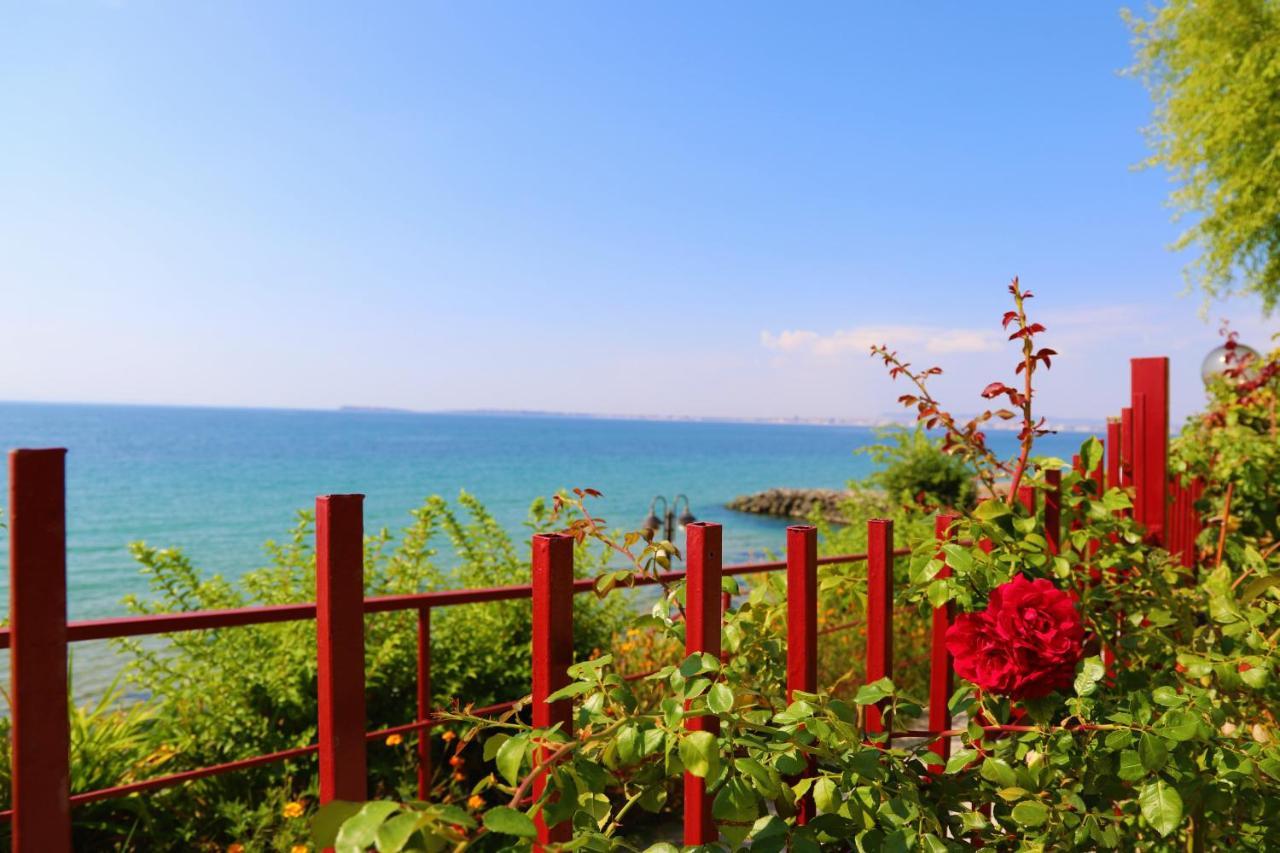 Fort Noks - Menada Apartments Sveti Vlas Buitenkant foto
